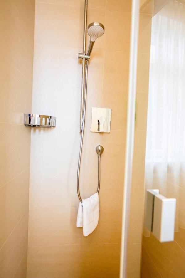 Sevendays Hotel Карлсруе Екстериор снимка