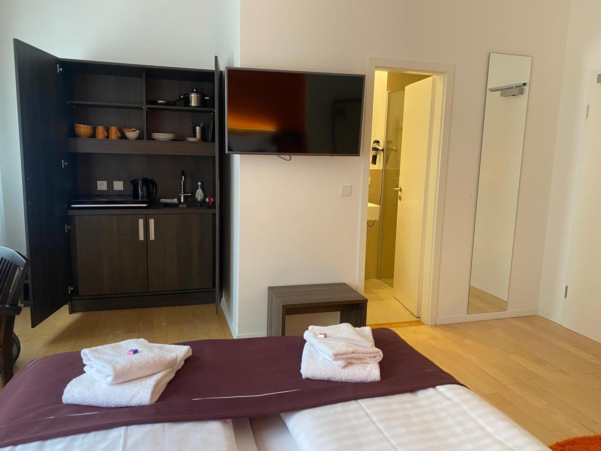 Sevendays Hotel Карлсруе Екстериор снимка