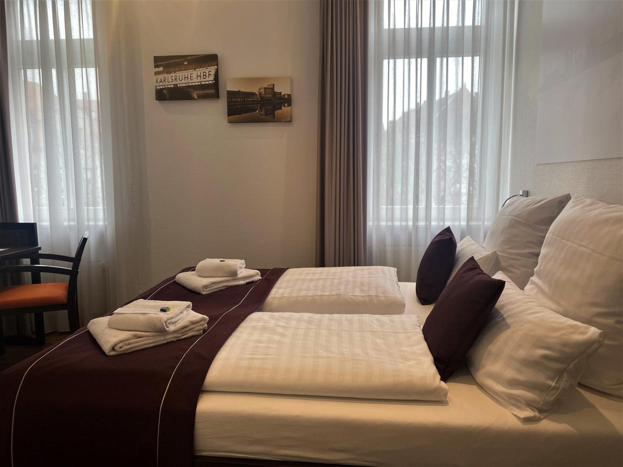 Sevendays Hotel Карлсруе Екстериор снимка