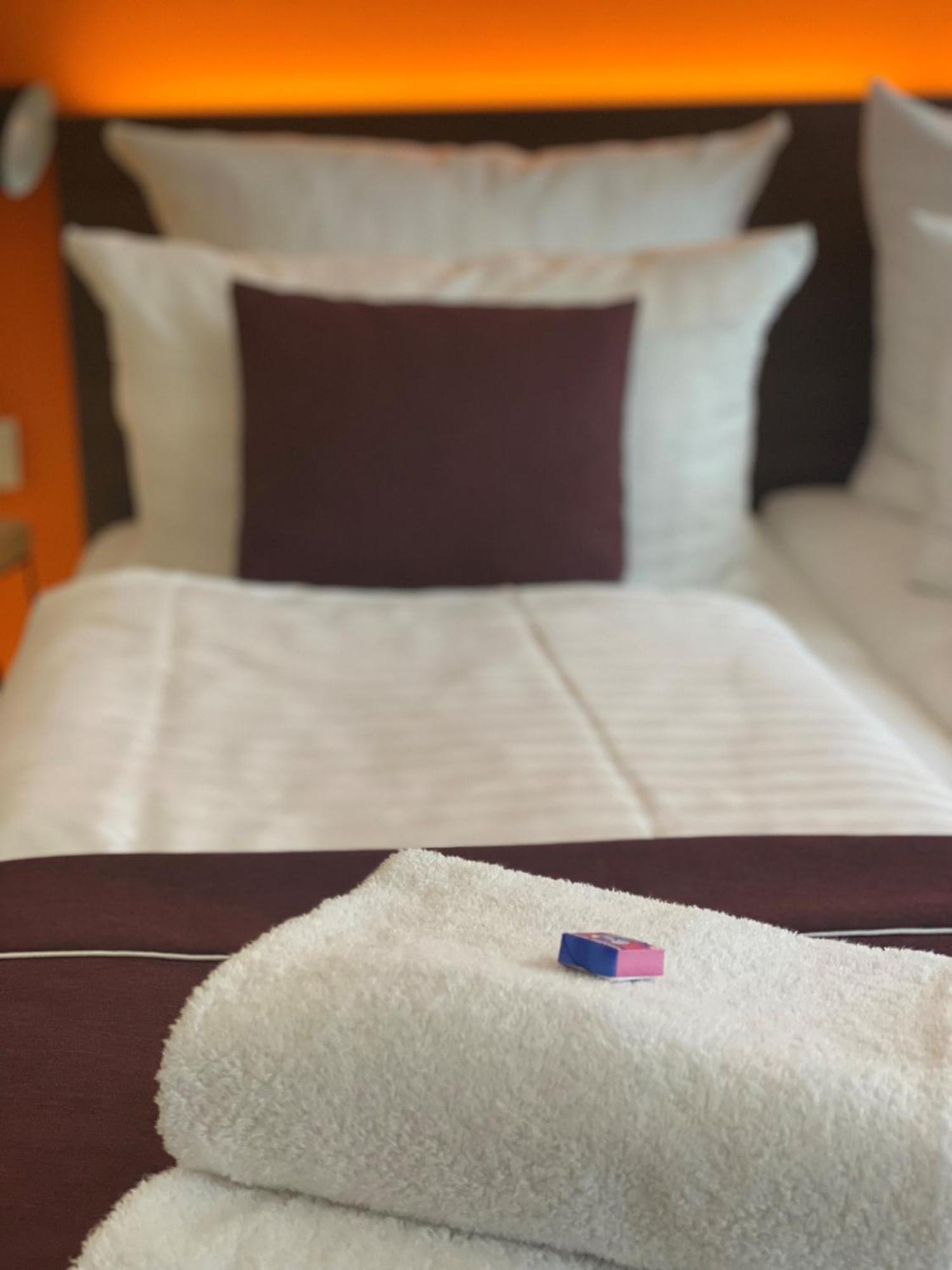 Sevendays Hotel Карлсруе Екстериор снимка