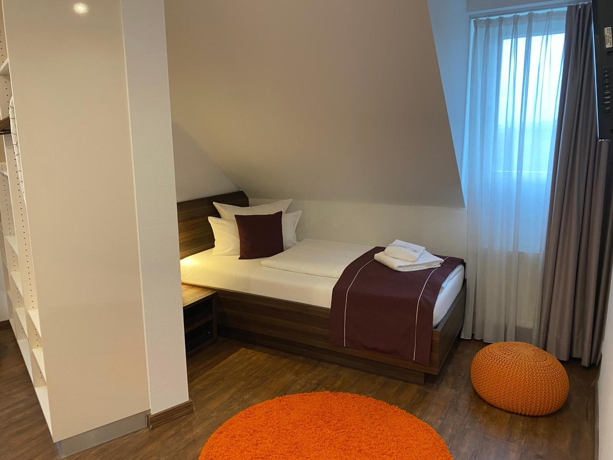Sevendays Hotel Карлсруе Екстериор снимка