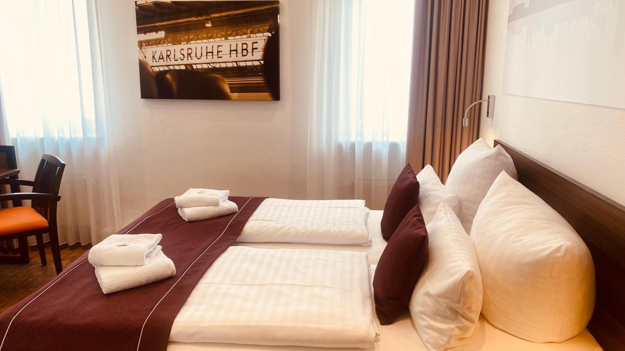 Sevendays Hotel Карлсруе Екстериор снимка